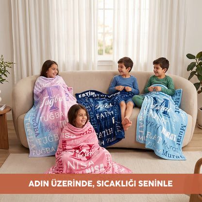 Kişiye Özel İsim Desenli Minky Battaniye