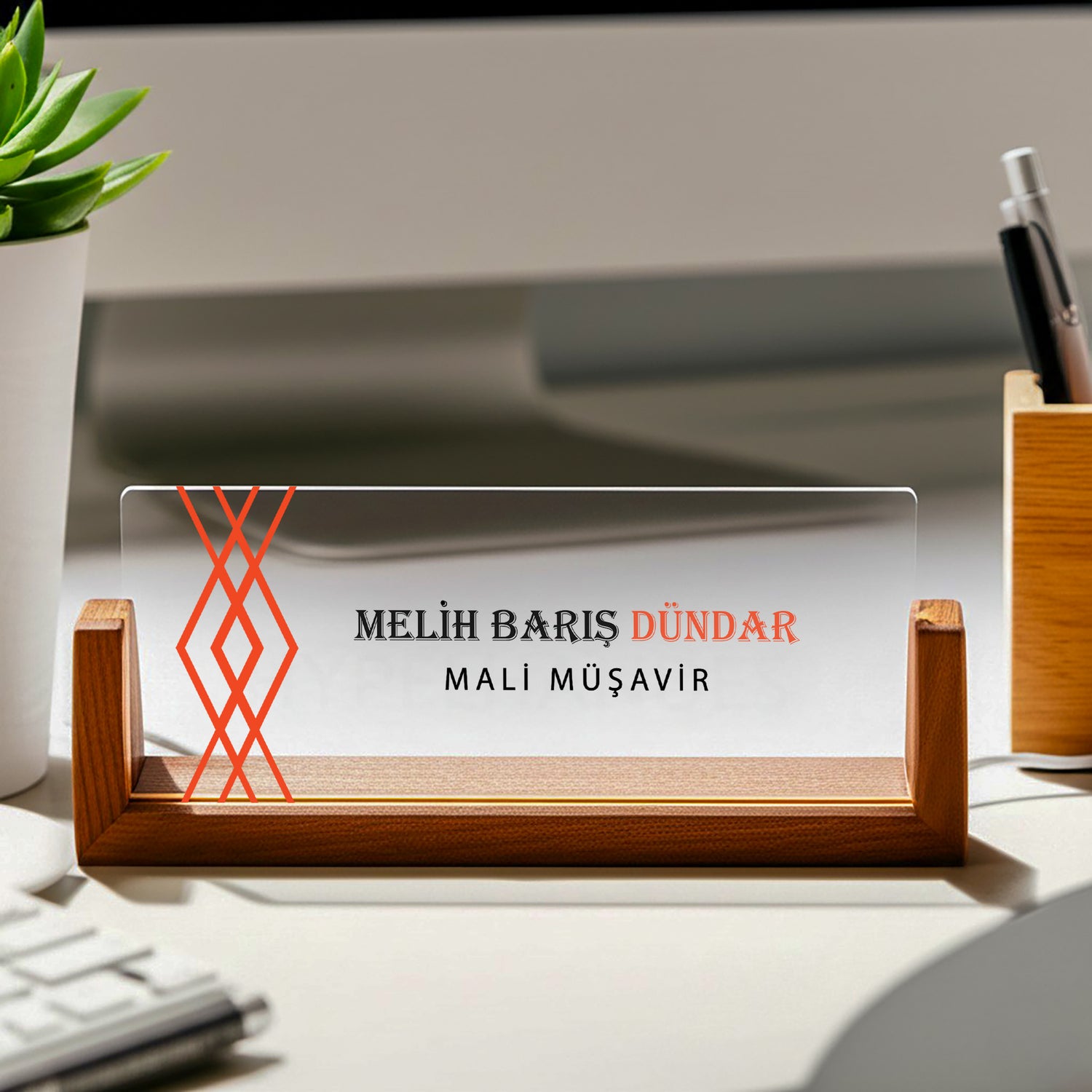 KİŞİYE ÖZEL AKRİLİK MASA İSİMLİĞİ