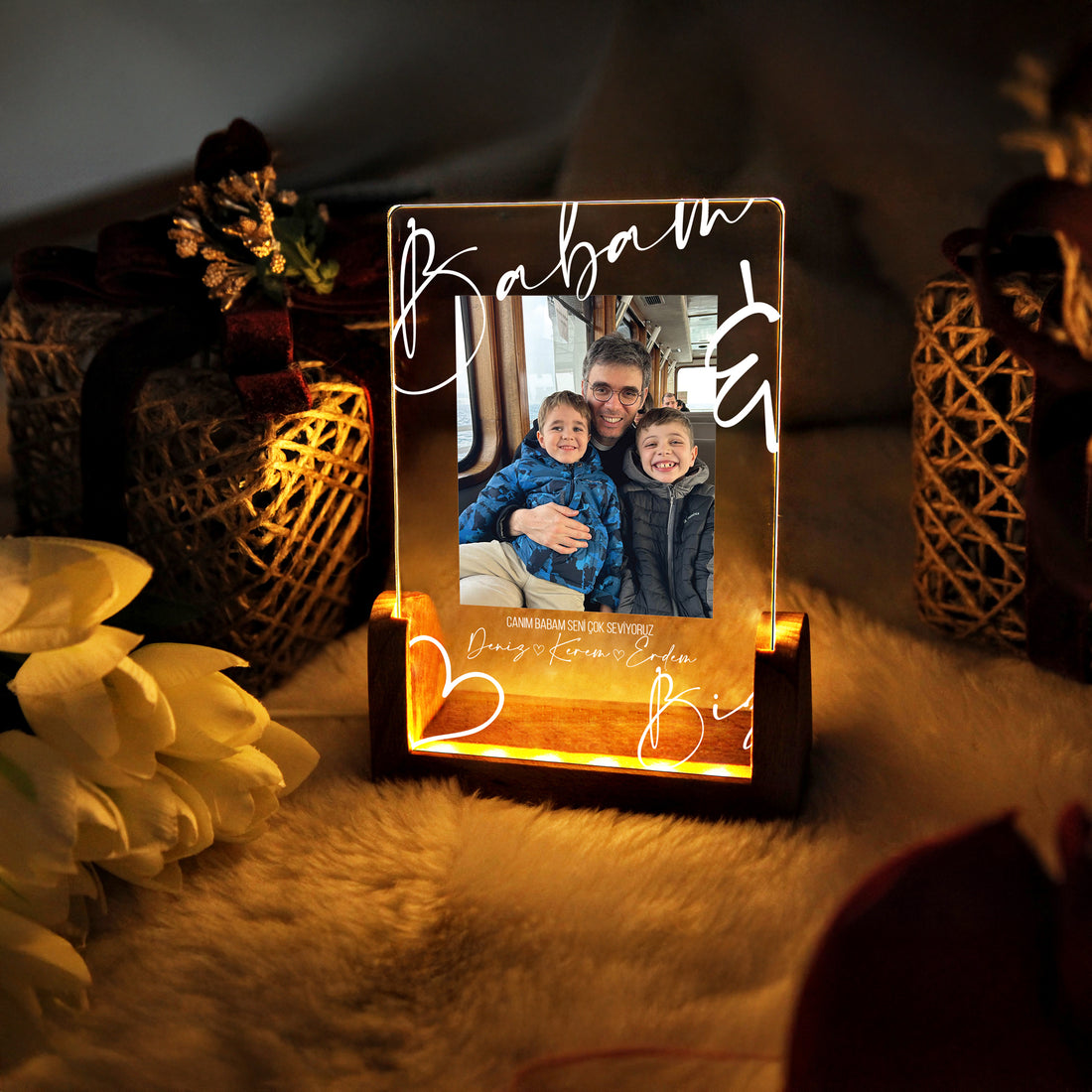KİŞİYE ÖZEL DİKEY FOTOĞRAFLI &quot;BABAM VE BİZ&quot; LED GECE LAMBASI