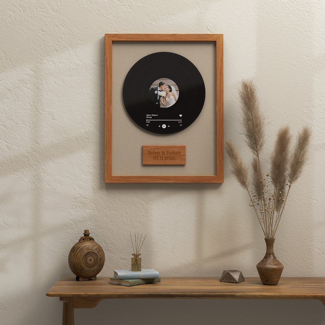 KİŞİYE ÖZEL DOĞAL AHŞAP ÇERÇEVELİ KUMAŞ VİNİL PLAK WALLART