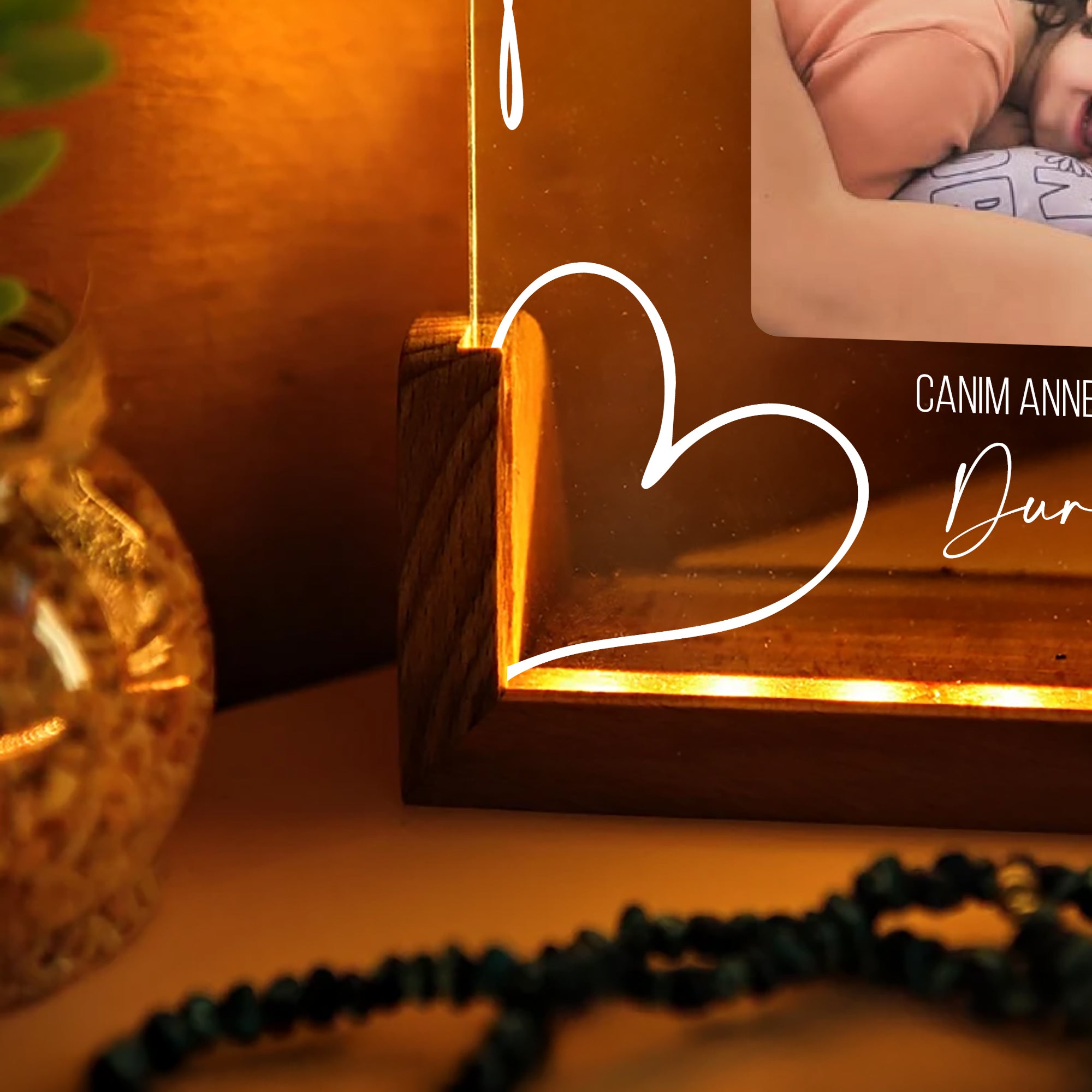 KİŞİYE ÖZEL YATAY FOTOĞRAFLI &quot;ANNEM VE BİZ&quot; LED GECE LAMBASI