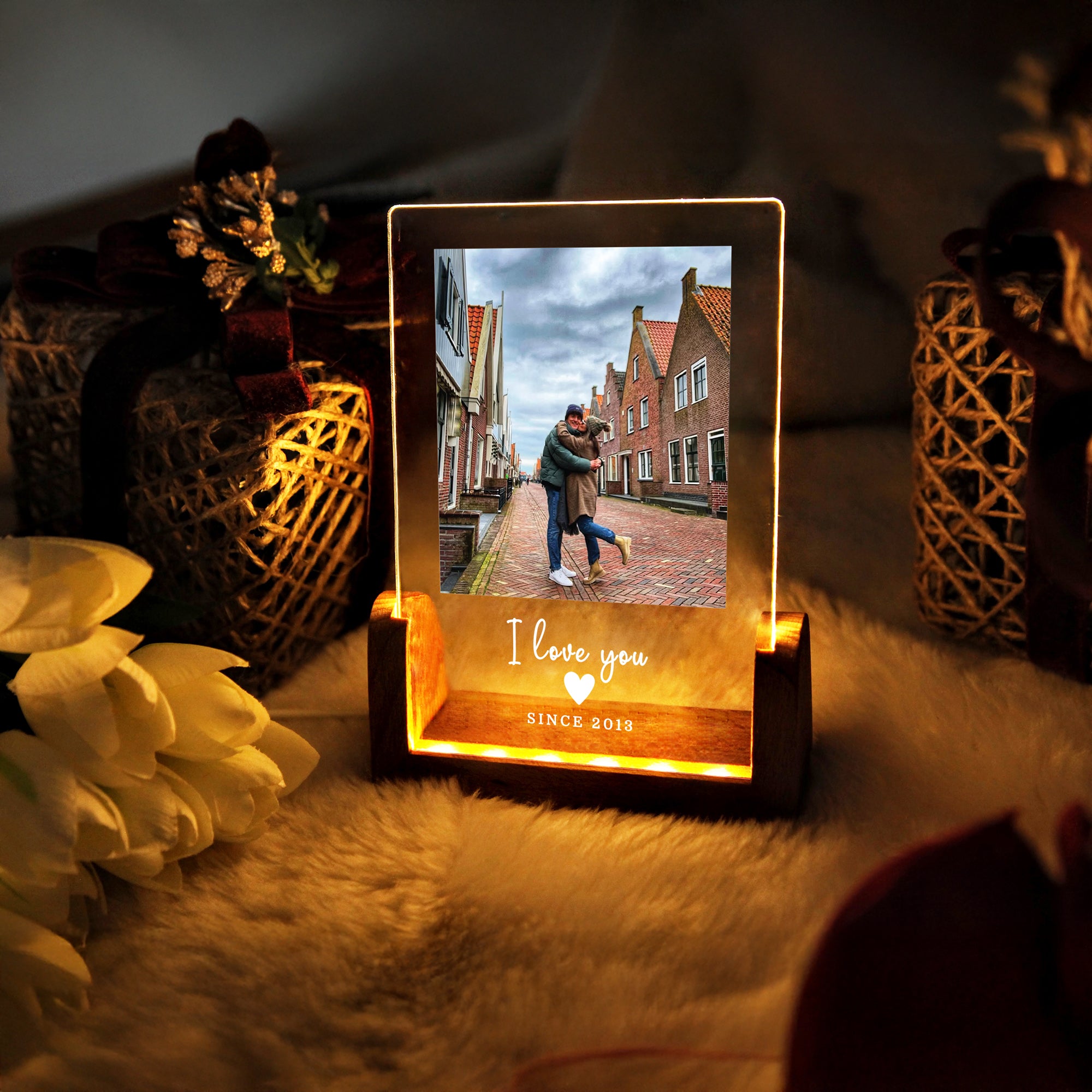 KİŞİYE ÖZEL KOLAJ FOTOĞRAFLI LED GECE LAMBASI