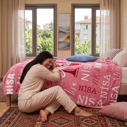 Kişiye Özel İsim Desenli Minky Battaniye