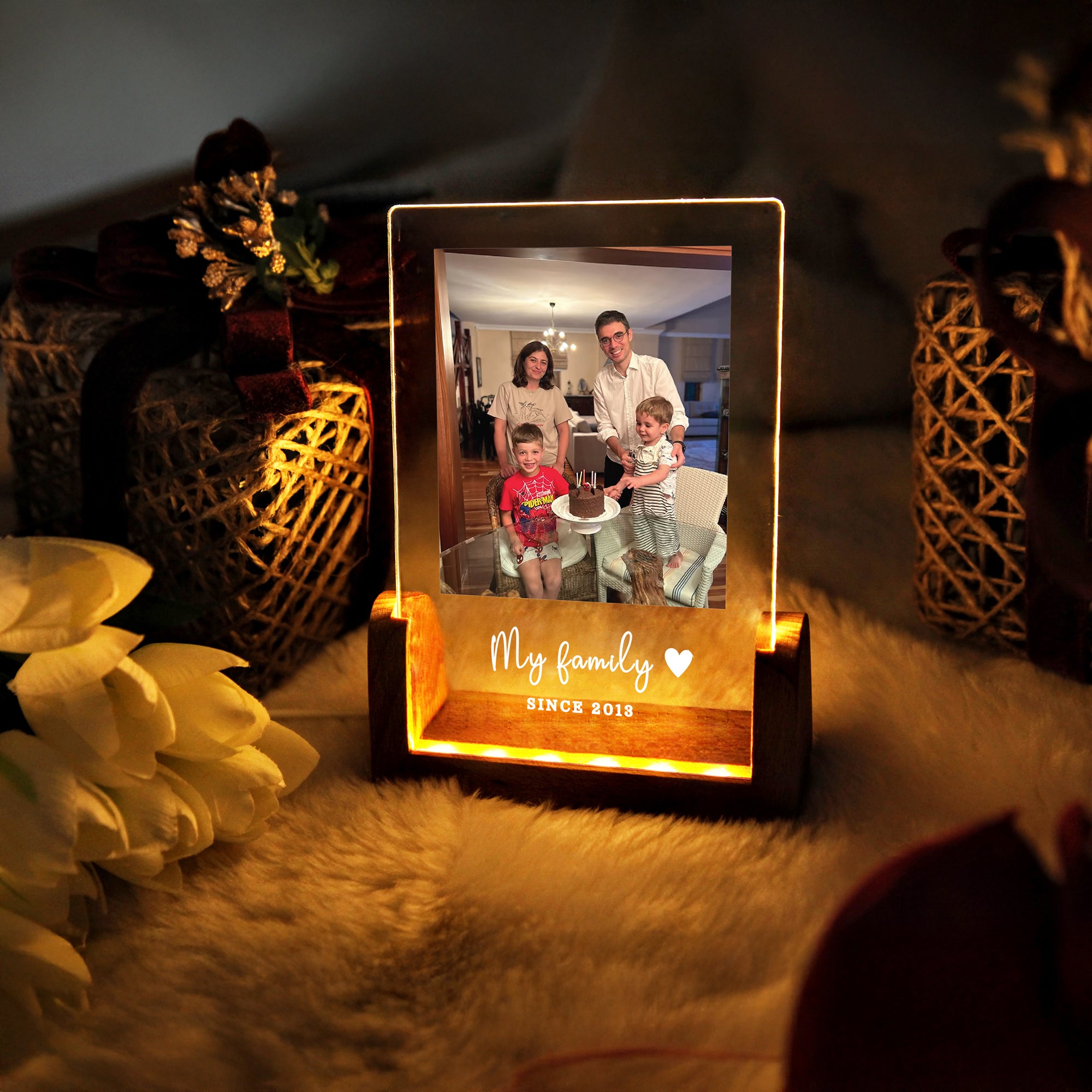 KİŞİYE ÖZEL KOLAJ FOTOĞRAFLI LED GECE LAMBASI