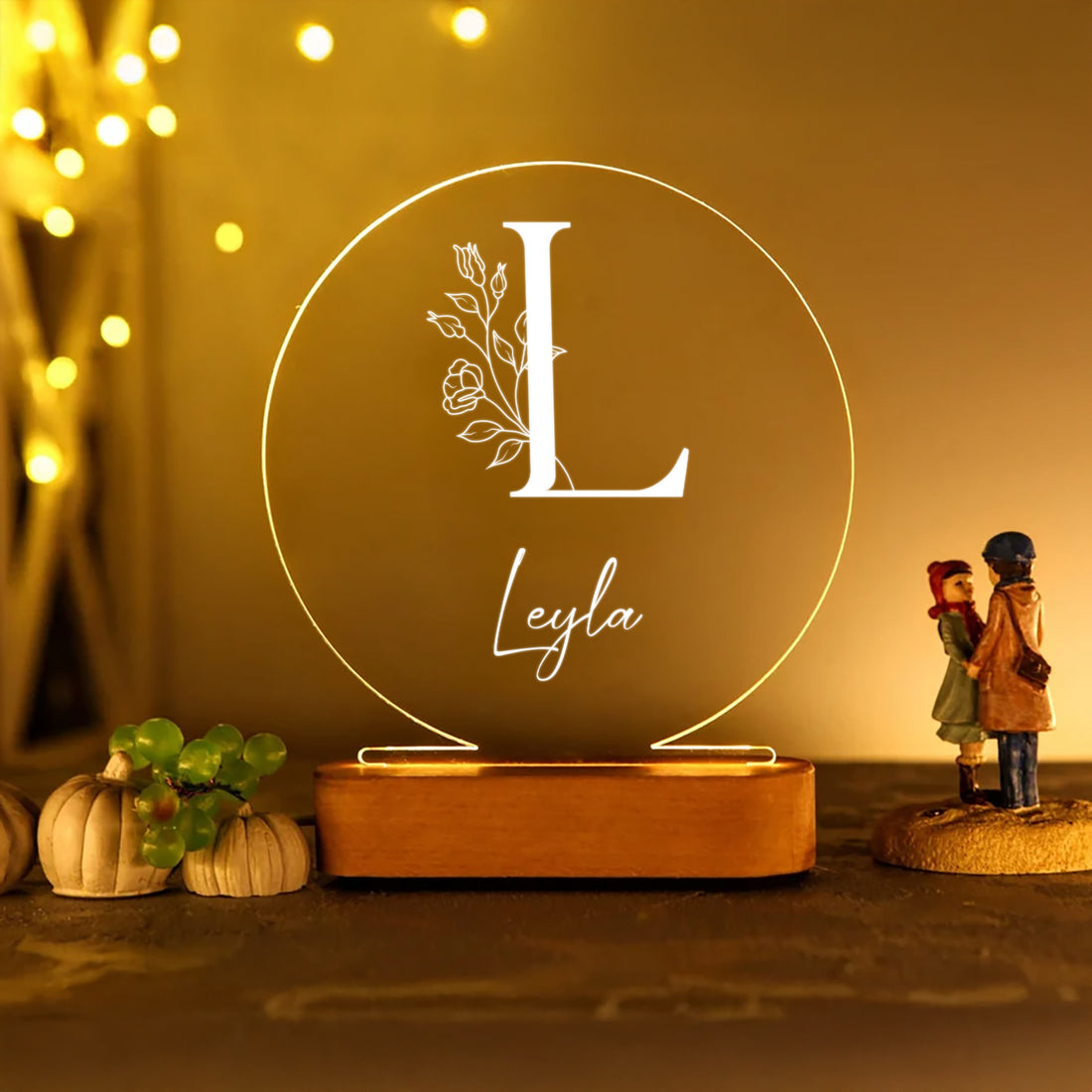 KİŞİYE ÖZEL ÇİÇEK MOTİFLİ BAŞ HARFLİ LED GECE LAMBASI