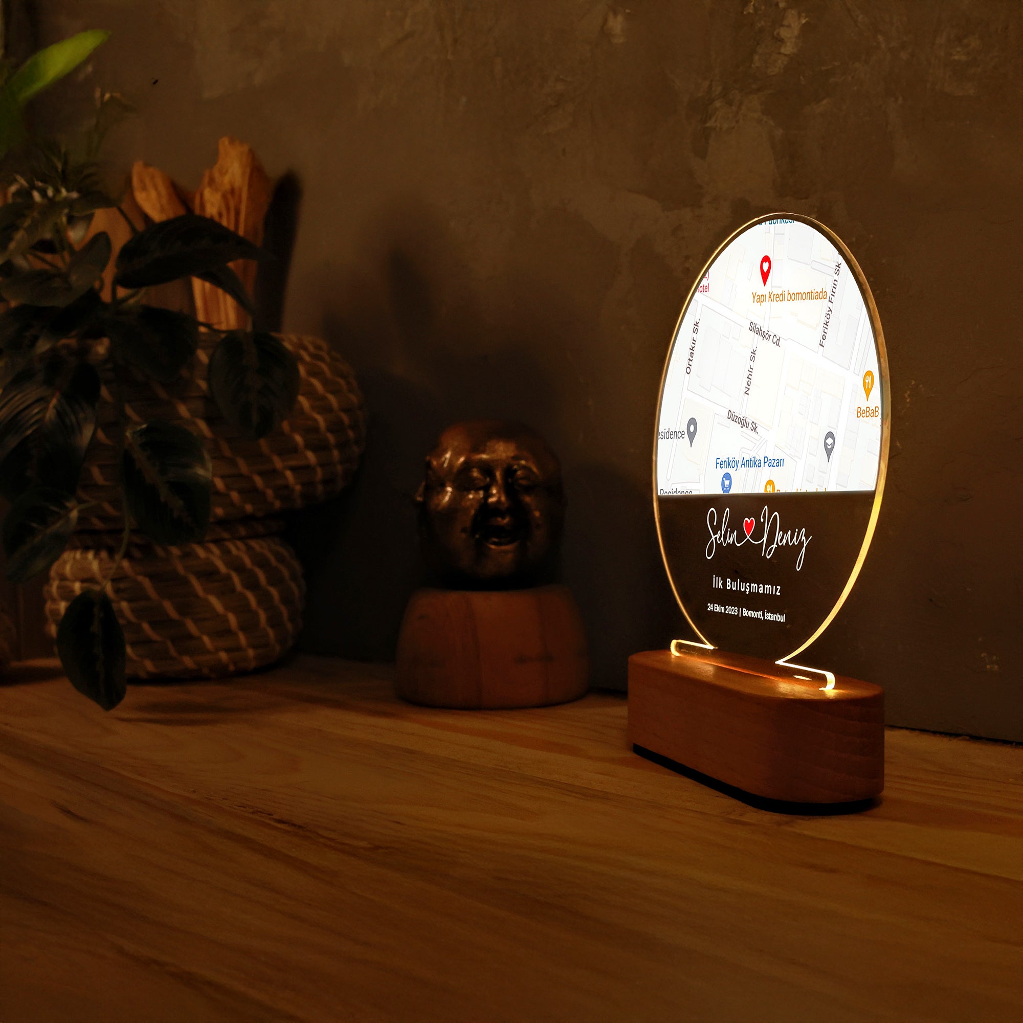 KİŞİYE ÖZEL KONUMLU HARİTA LED GECE LAMBASI
