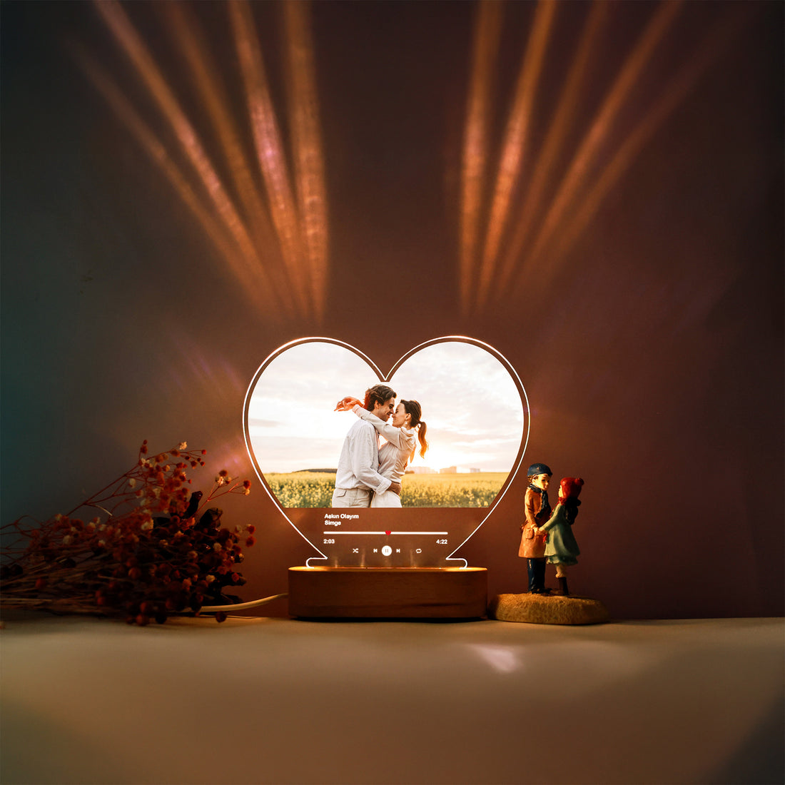 KİŞİYE ÖZEL KALP ŞEKİLLİ FOTOĞRAFLI MÜZİKLİ LED GECE LAMBASI