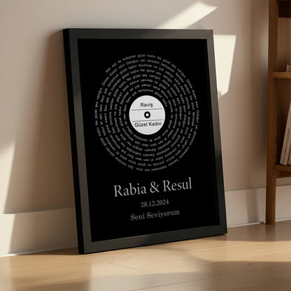 Kişileştirilebilir Altın Varak Şarkı Sözü Posteri | Siyah Zeminli Özel Metin Sanatı | Sevgiliye, Eşe veya Çifte Hediye | Yıldönümü, Düğün, Nişan ve Romantik Anılar için Duvar Dekoru