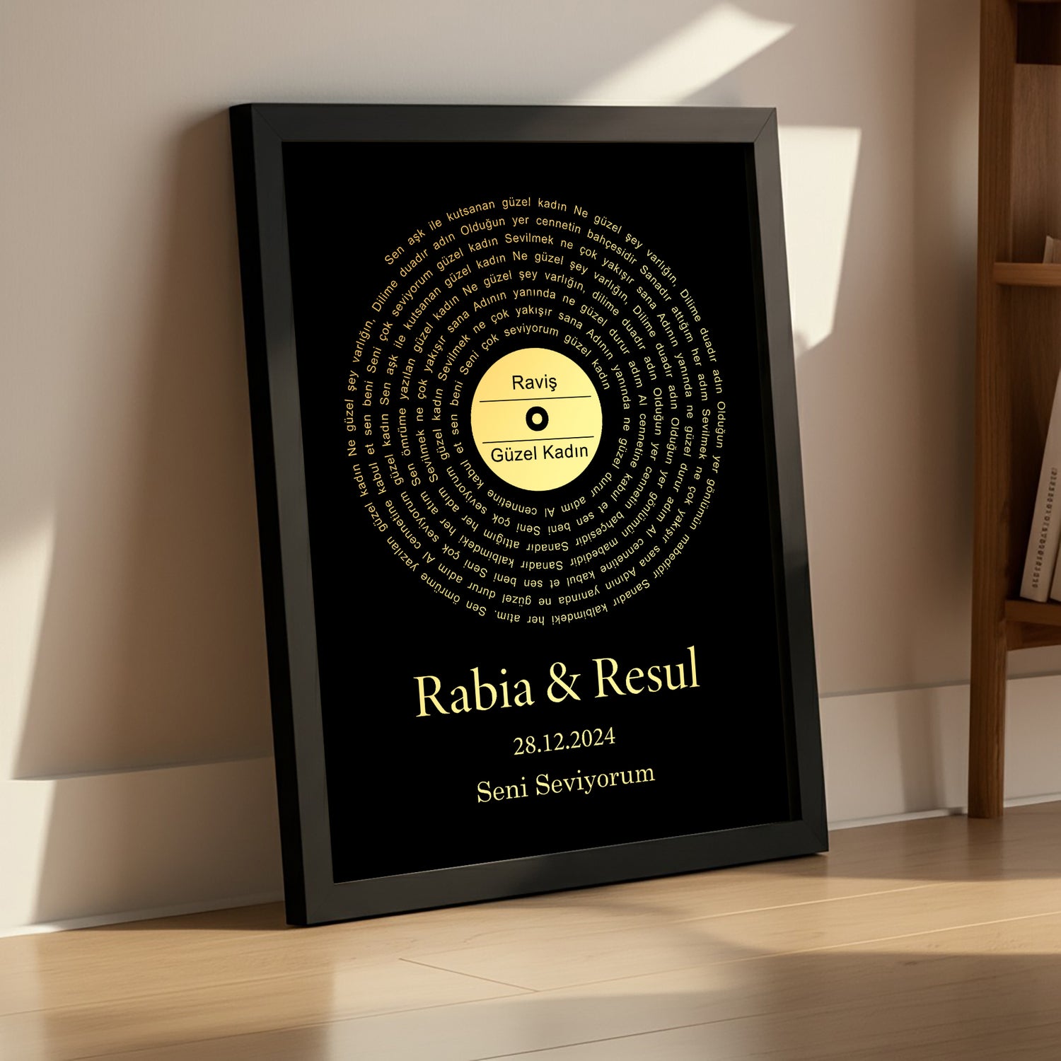 Kişileştirilebilir Altın Varak Şarkı Sözü Posteri | Siyah Zeminli Özel Metin Sanatı | Sevgiliye, Eşe veya Çifte Hediye | Yıldönümü, Düğün, Nişan ve Romantik Anılar için Duvar Dekoru